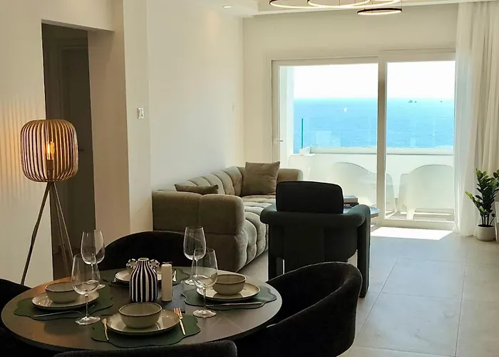 Joyscape Beachfront Apartment Larnaka