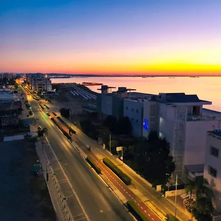 Апартаменты Joyscape Beachfront *