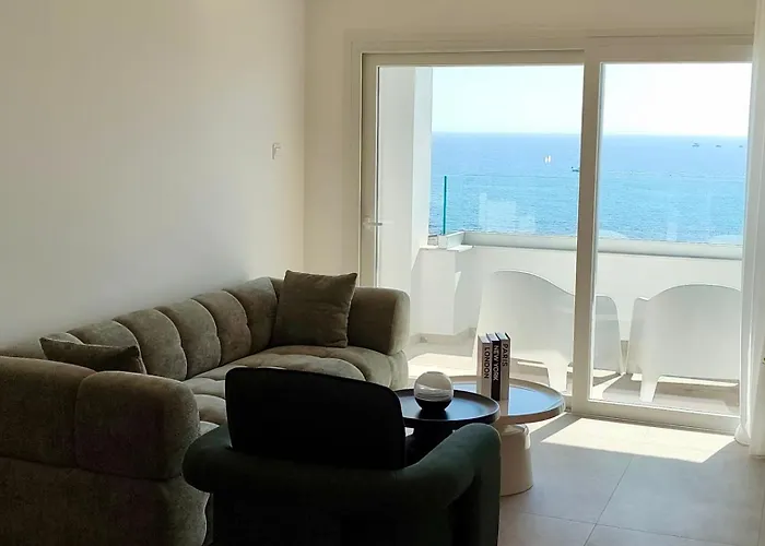 Joyscape Beachfront * Λάρνακα